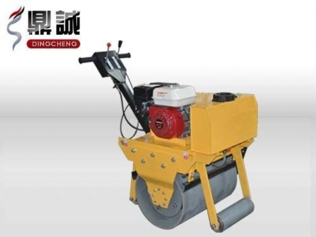 點(diǎn)擊查看詳細(xì)信息<br>標(biāo)題：輕型手扶式單鋼輪壓路機(jī) 閱讀次數(shù)：12862