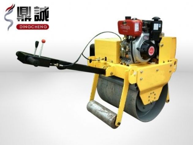 點(diǎn)擊查看詳細(xì)信息<br>標(biāo)題：重型手扶式單鋼輪壓路機(jī) 閱讀次數(shù)：13439