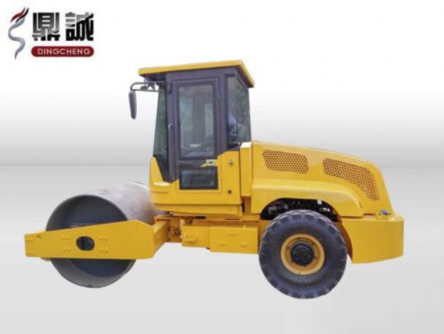 點(diǎn)擊查看詳細(xì)信息<br>標(biāo)題：6噸單鋼輪振動(dòng)壓路機(jī) 閱讀次數(shù)：13395
