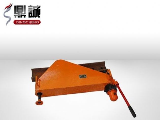 點(diǎn)擊查看詳細(xì)信息<br>標(biāo)題：垂直液壓彎軌機(jī) 閱讀次數(shù)：4522