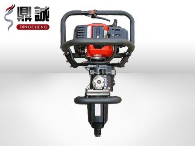 點(diǎn)擊查看詳細(xì)信息<br>標(biāo)題：便攜式內(nèi)燃扳手 閱讀次數(shù)：4516