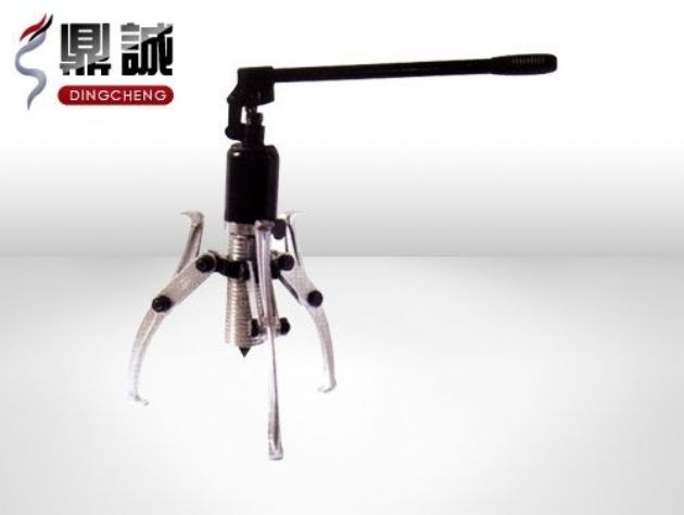 點擊查看詳細(xì)信息<br>標(biāo)題：整體式液壓拉馬 閱讀次數(shù)：4933